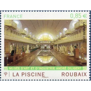 Timbre français 2010 Roubaix La piscine YT 4453**